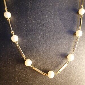 gold and pearl, minimalist necklace